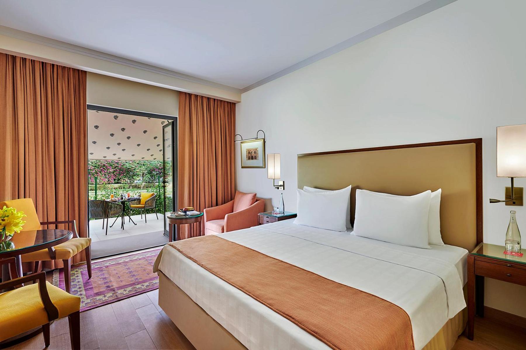 Hotel Trident Agra Agra  Exterior foto A room at the Taj Bengal