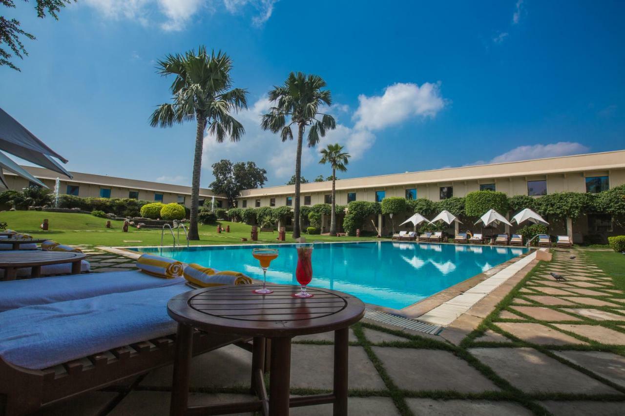 Hotel Trident Agra Agra  Exterior foto The Leela Palace, New Delhi