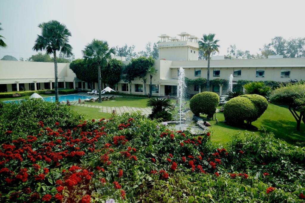 Hotel Trident Agra Agra  Exterior foto